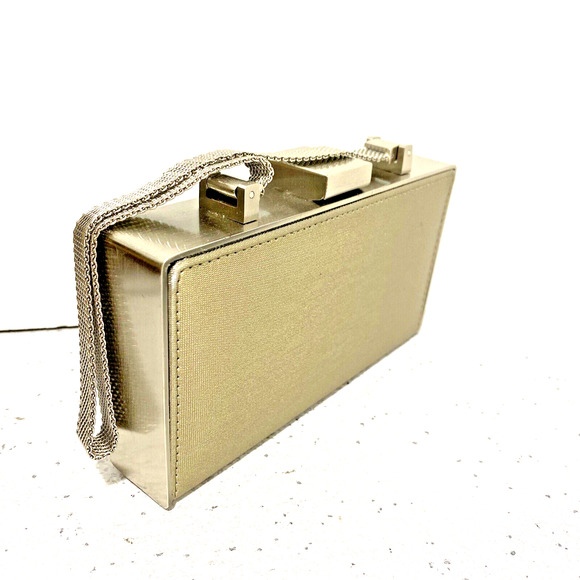Sondra Roberts Box Purse Evening Bag silvertone top mesh handle spring hinge - Picture 4 of 9